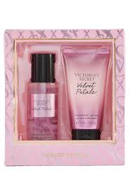 VICTORIA'S SECRET SET VELVET PETALS