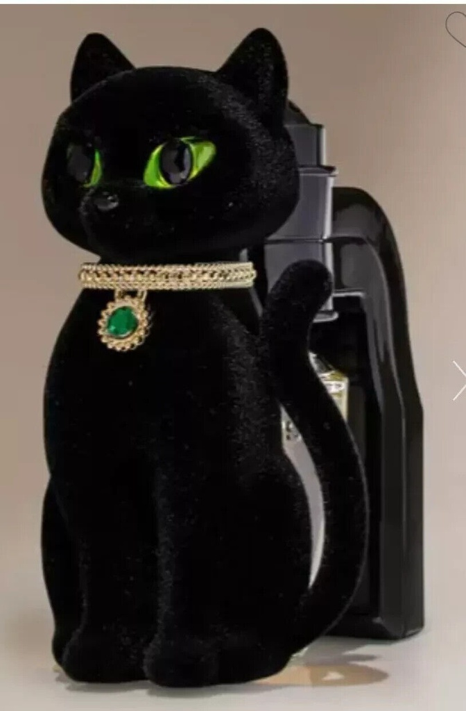 BBW WALLFLOWERS GATO NEGRO
