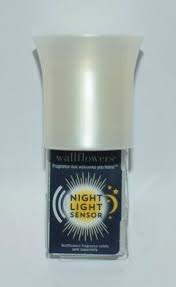 [8fe771f7] BBW WALLFOWERS PERLA LUZ 24/7 